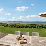 4 Bedroom Cozy In *
