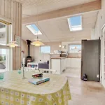 4 Bedroom Awesome In Feriehus