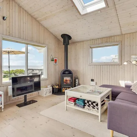 4 Bedroom Cozy In * Assens