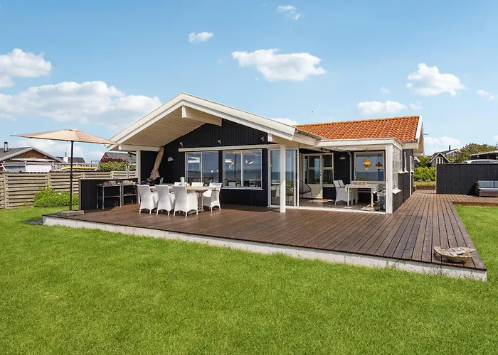 Nyaraló 4 Bedroom Cozy In *